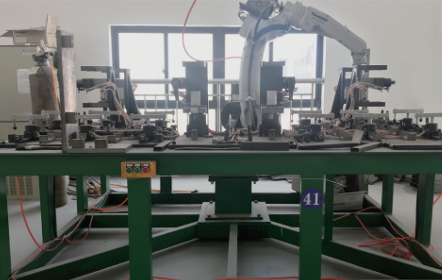 robot welding machine